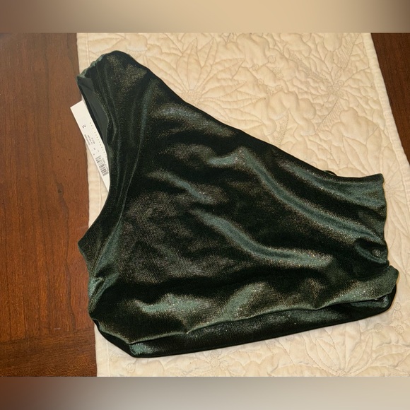 Susana Monaco Shimmer One Shoulder Crop Top Medium NWT - Picture 5 of 6